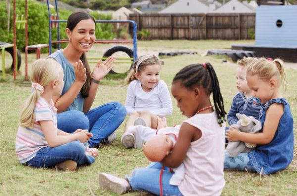 Technician in Emotional Education and Art Therapy